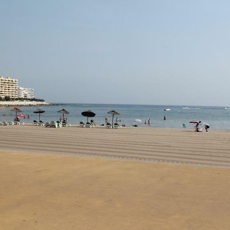 Canastel L' Escala Esterno foto
