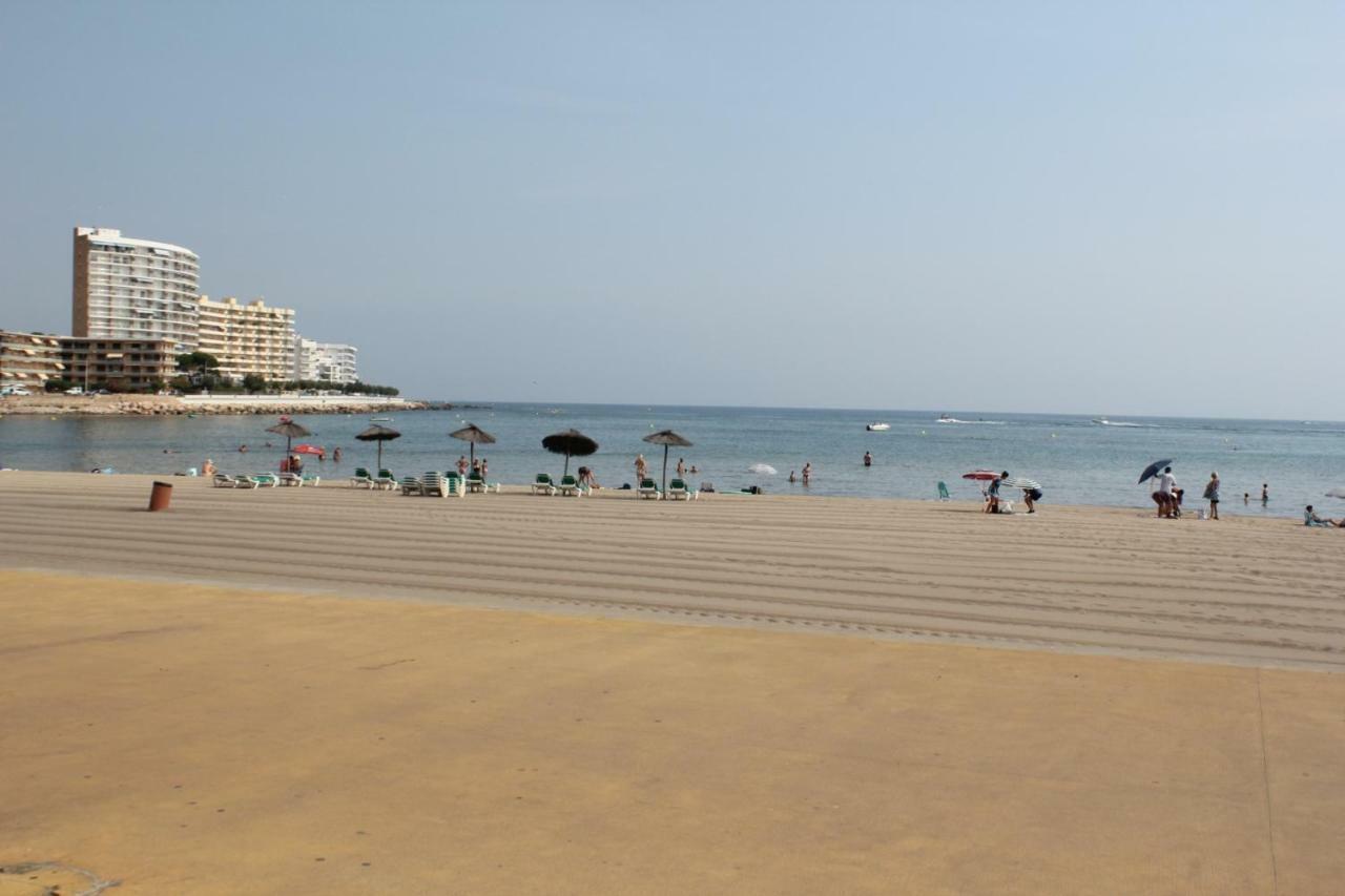 Canastel L' Escala Esterno foto